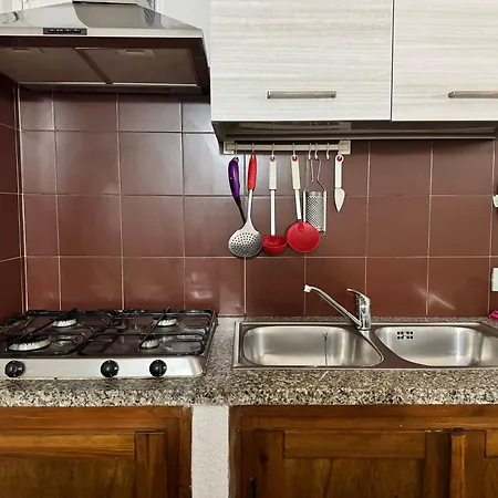 Holiday home Beachfront Villa- 2br - Garden- Wifi -ac - Parking Budoni