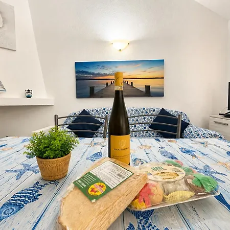 Сasa de vacaciones Beachfront Sea & Garden - 2br - Ac - Wifi - Bbq - Parking - Pet Friendly *